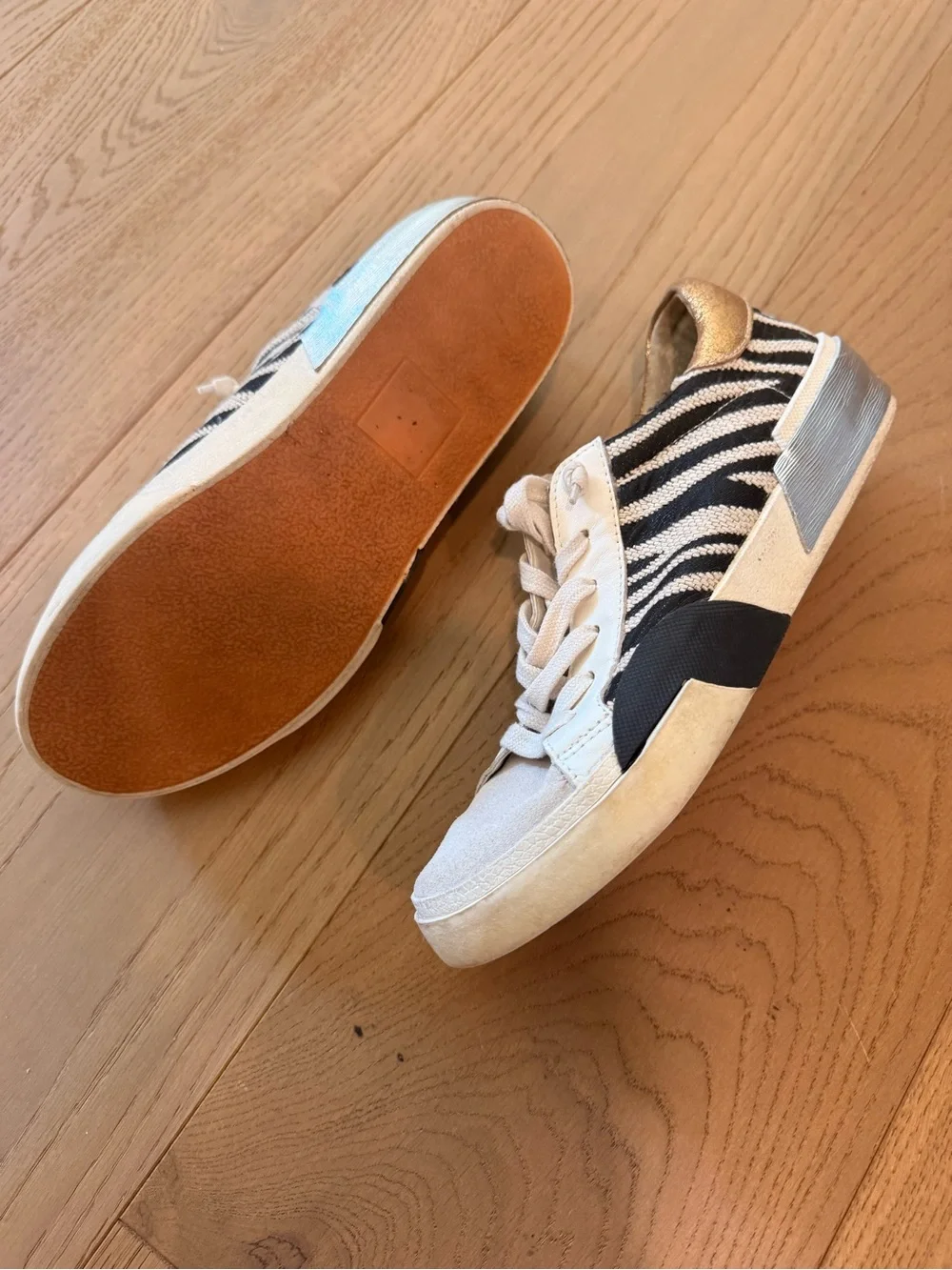 Dolce Vita stylish low